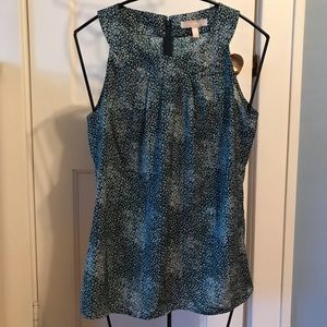 BR Sleeveless Shoulder-Flattering Top